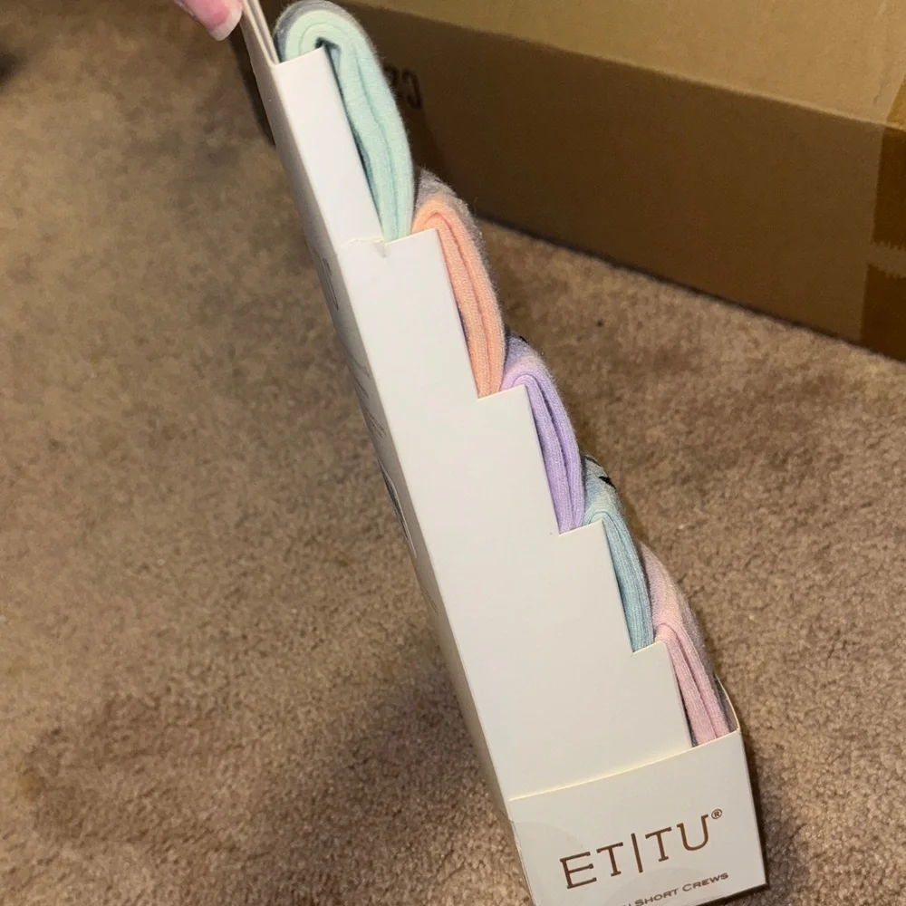 Cat Patterned Crew Socks - Multicolor - Picture 9 of 9